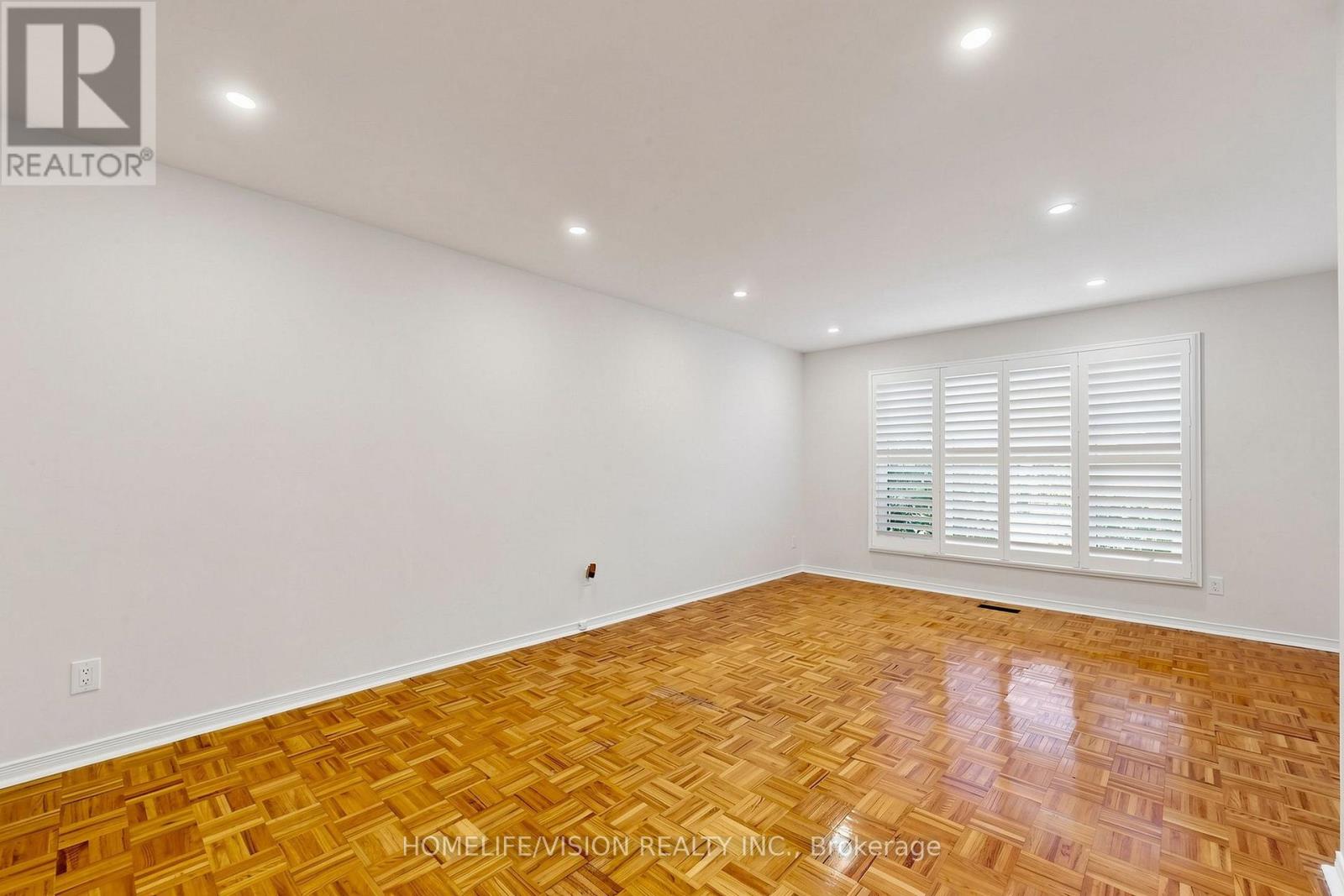 60 CARRINGTON DRIVE, Richmond Hill (Mill Pond) — photo 8