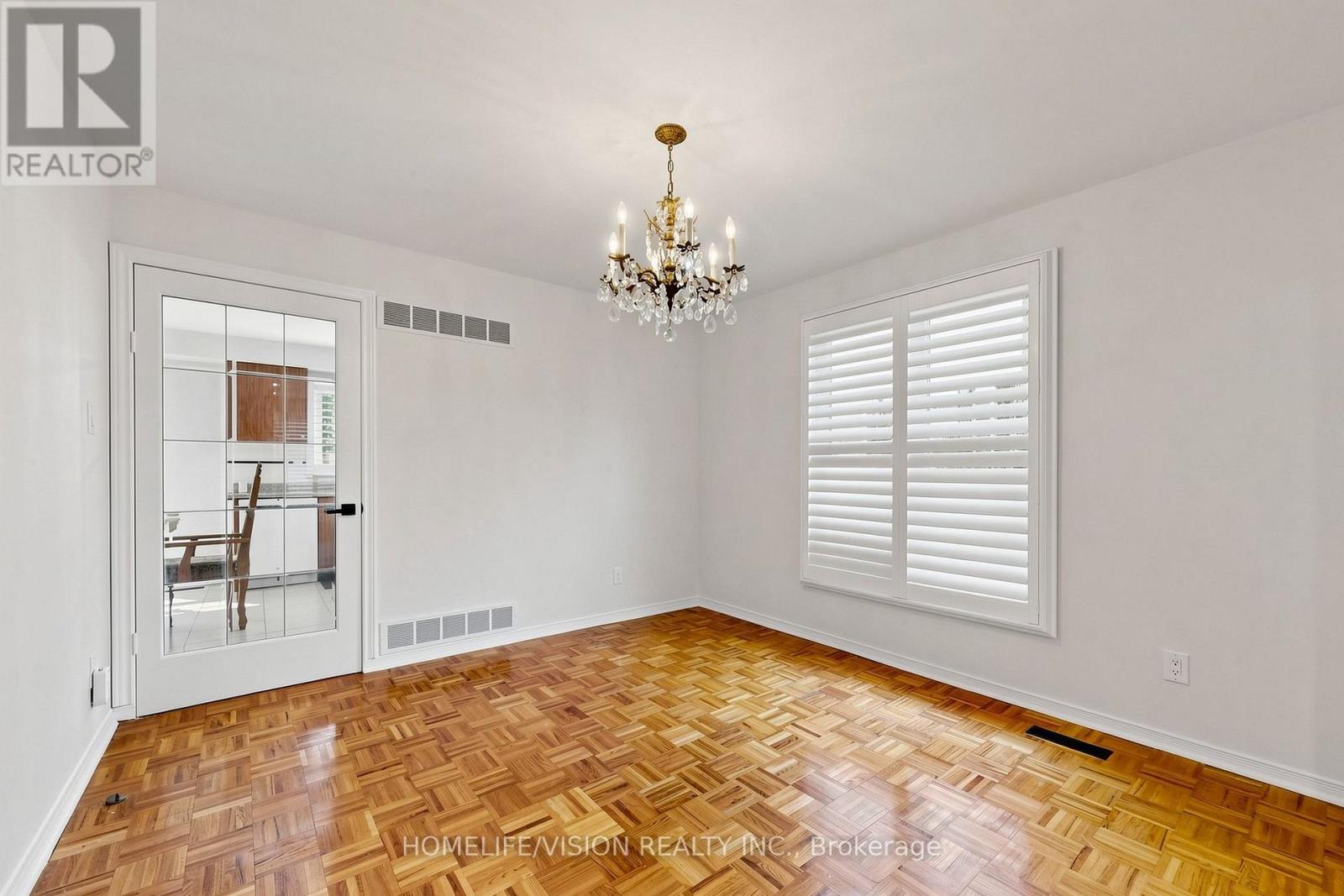 60 CARRINGTON DRIVE, Richmond Hill (Mill Pond) — photo 9