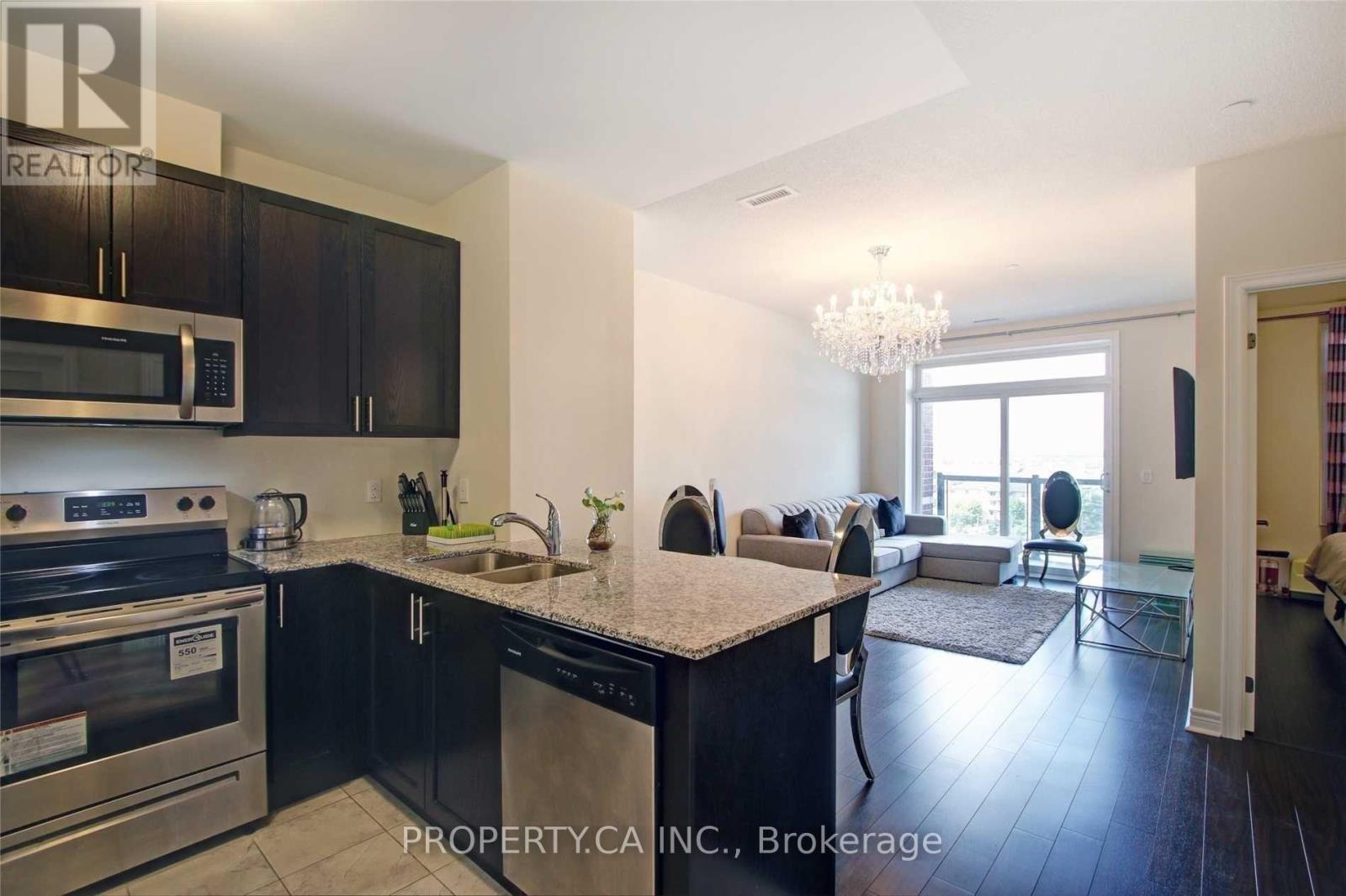 830 - 7325 MARKHAM ROAD, Markham (Cedarwood) — photo 2