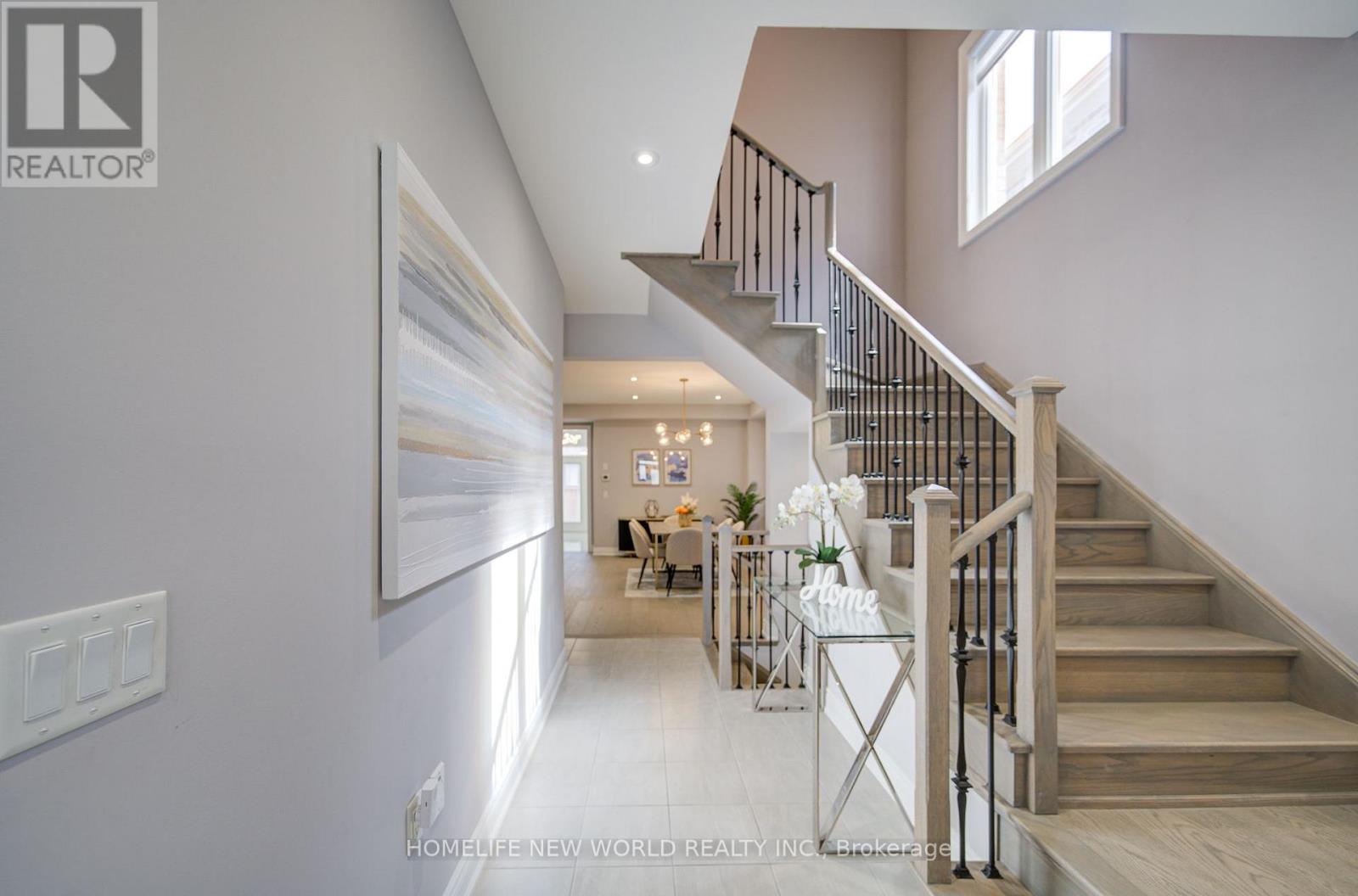 11 CONDUCTOR AVENUE, Whitchurch-Stouffville (Stouffville) — photo 4