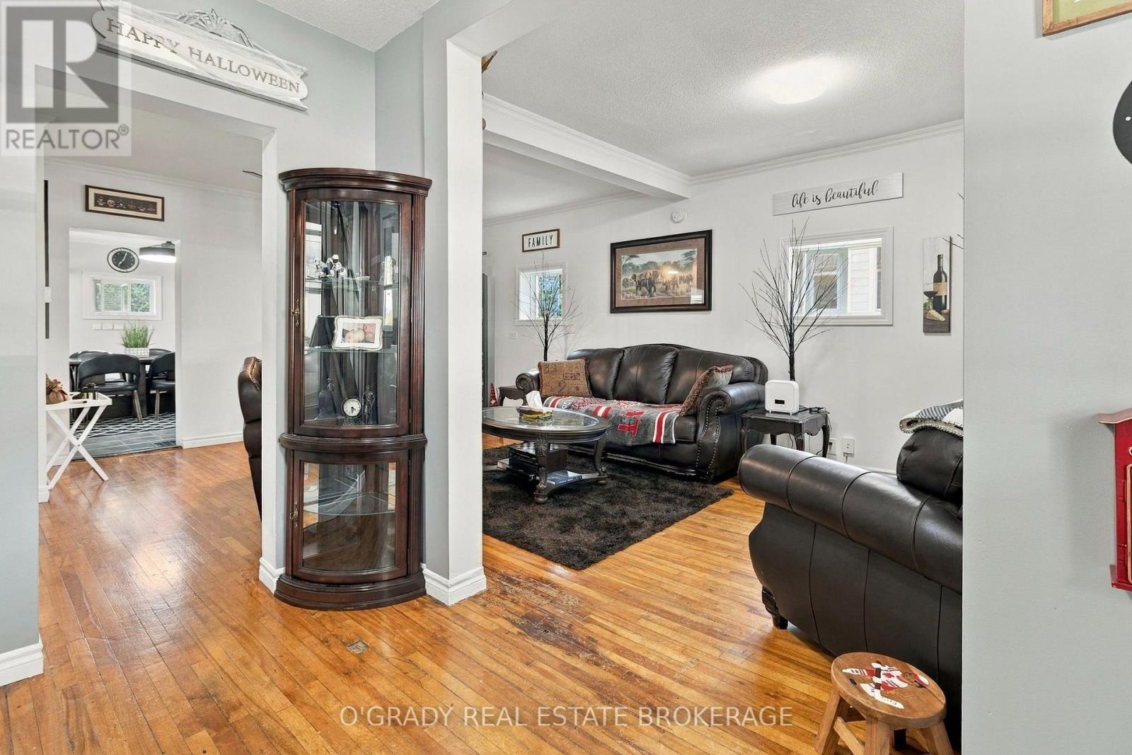 87 SCHOFIELD AVENUE, Brockville — photo 8