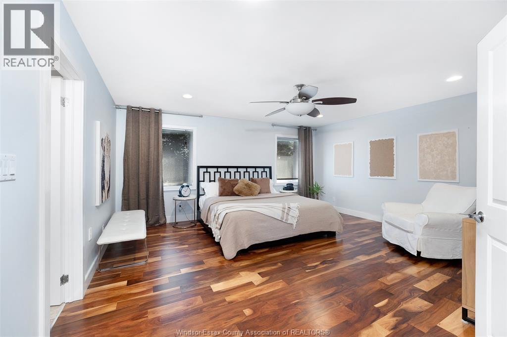 1083 REGENCY - 24
