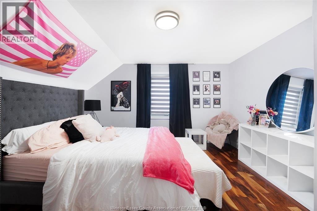 1083 REGENCY - 29
