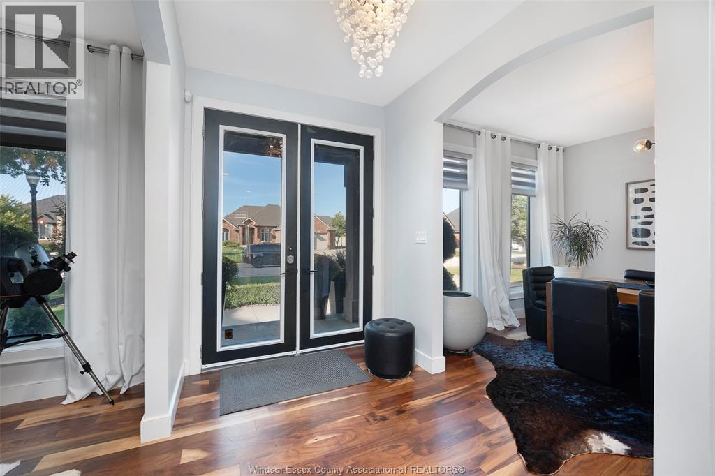 1083 REGENCY - 6