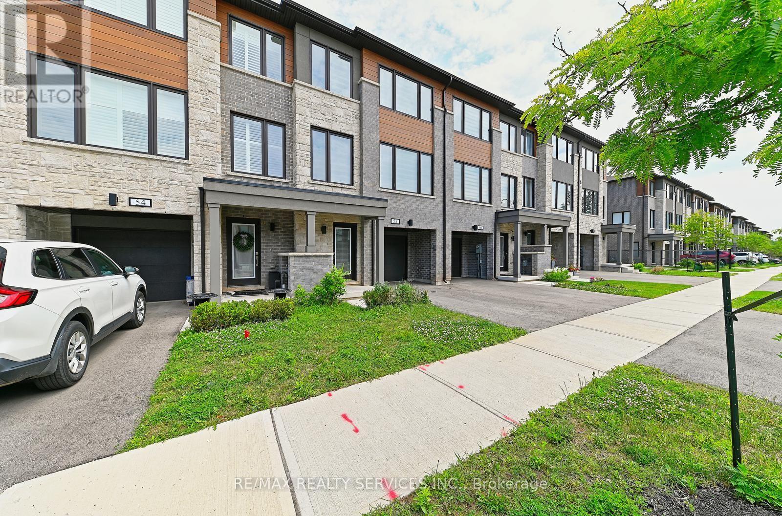 52 HUMBERSTONE DRIVE, Halton Hills (Georgetown) — photo 2