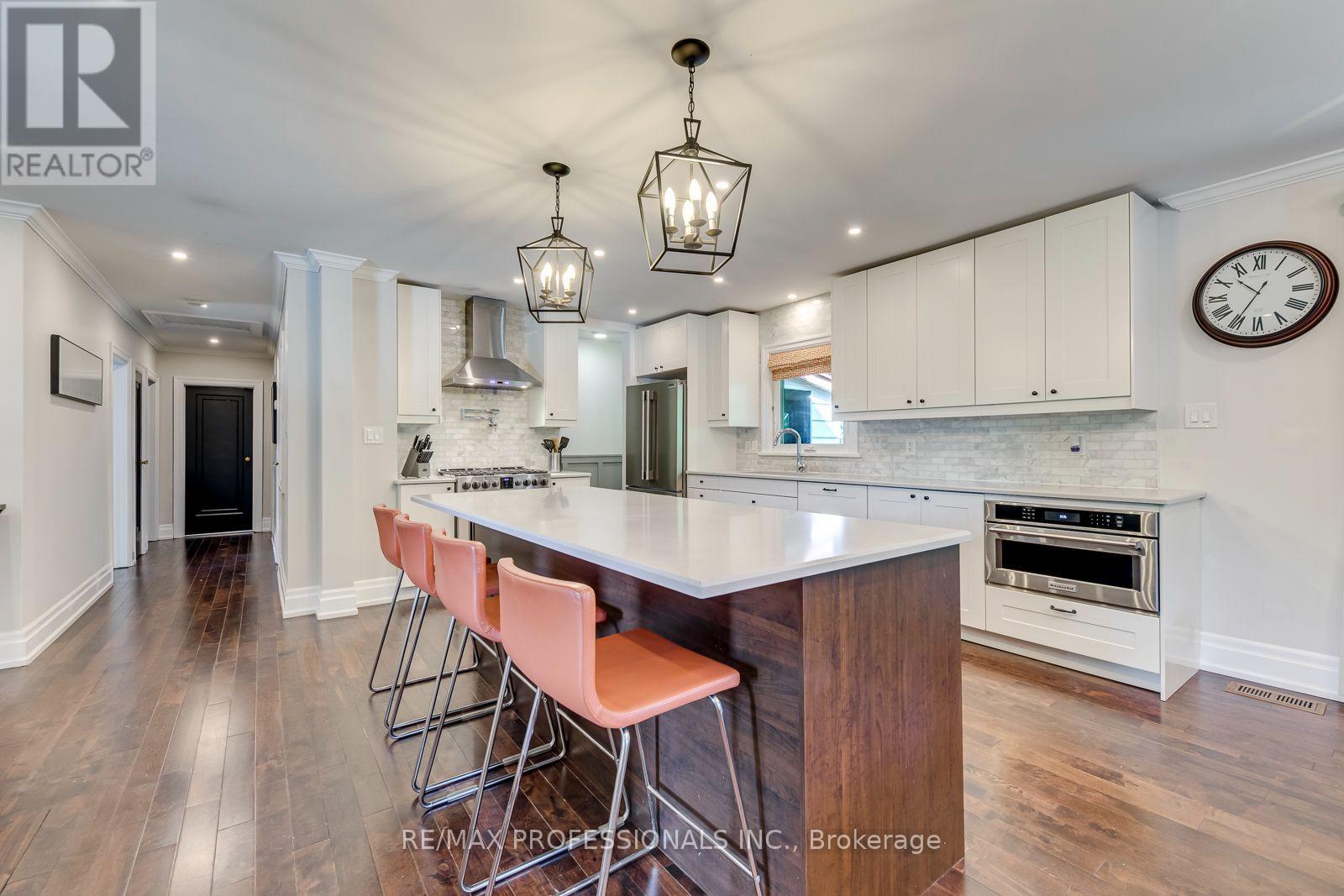 37 MCLAUGHLIN ROAD N - Image 12