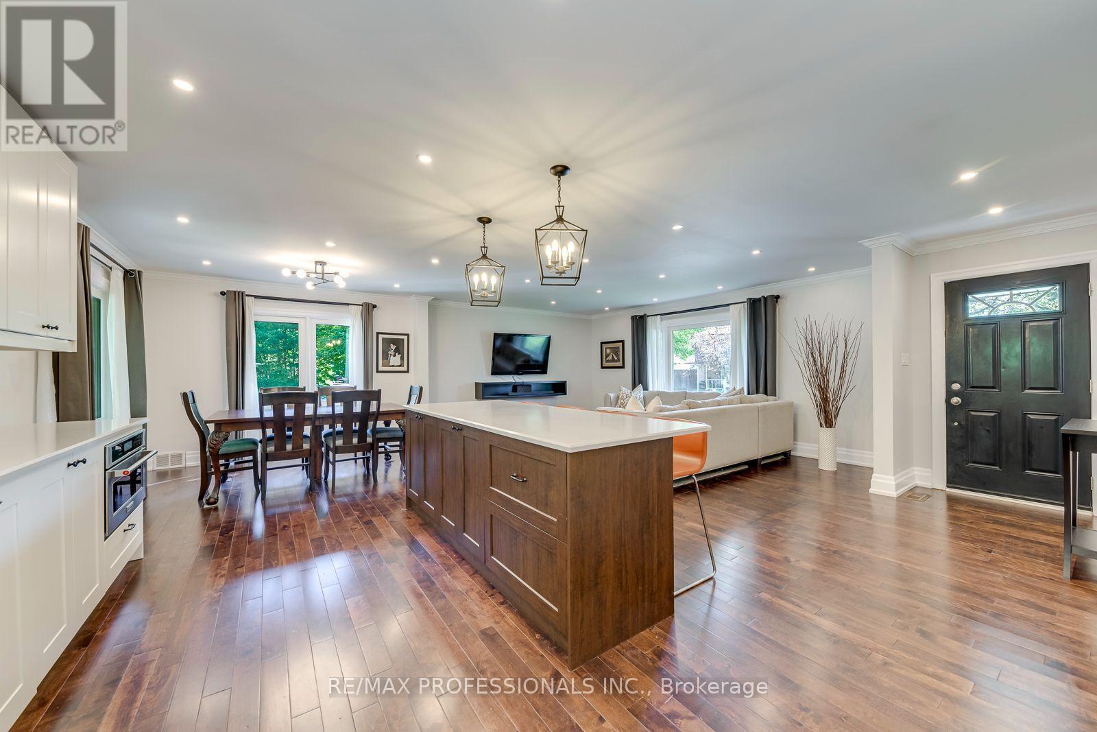 37 MCLAUGHLIN ROAD N - Image 14