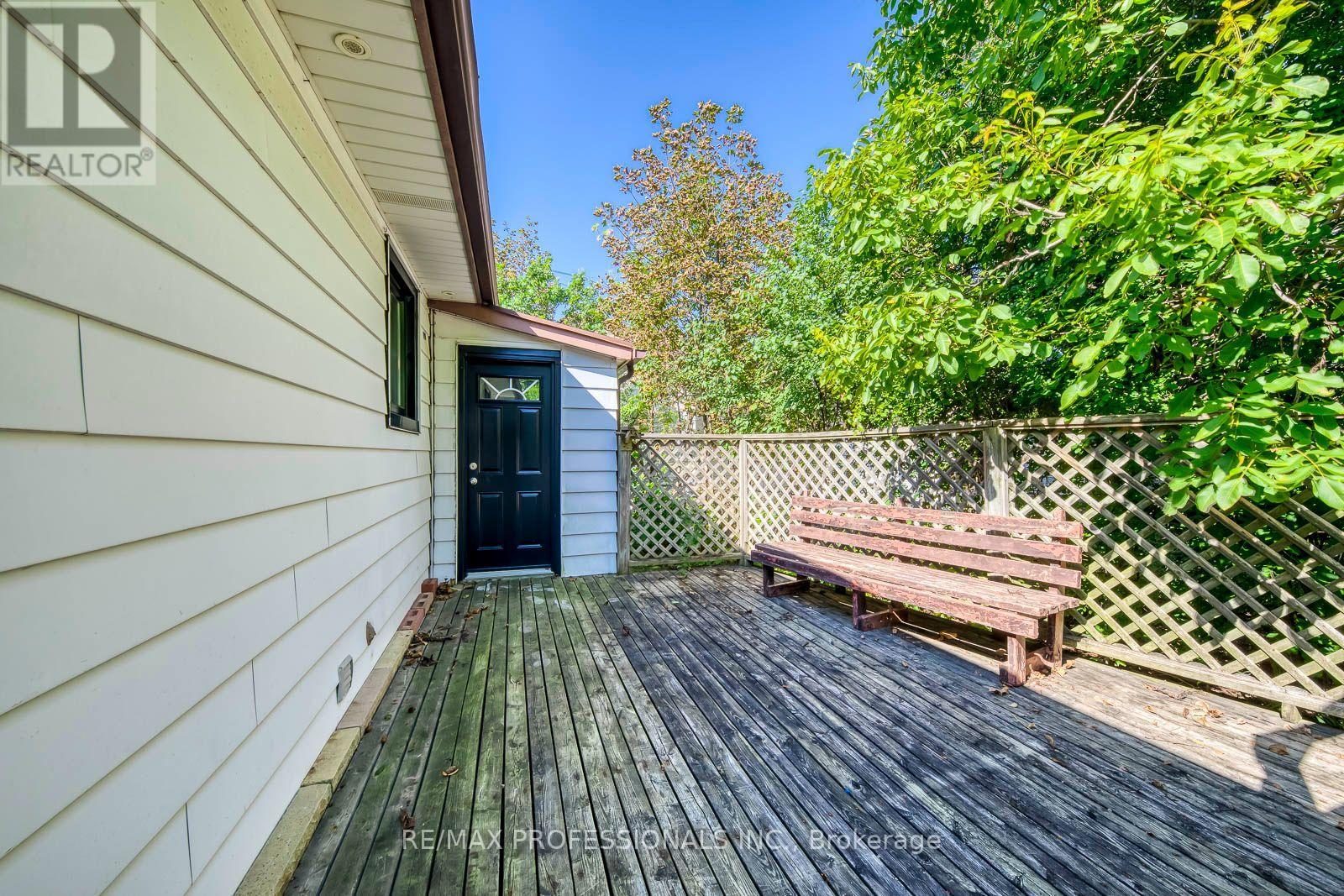 37 MCLAUGHLIN ROAD N - Image 37