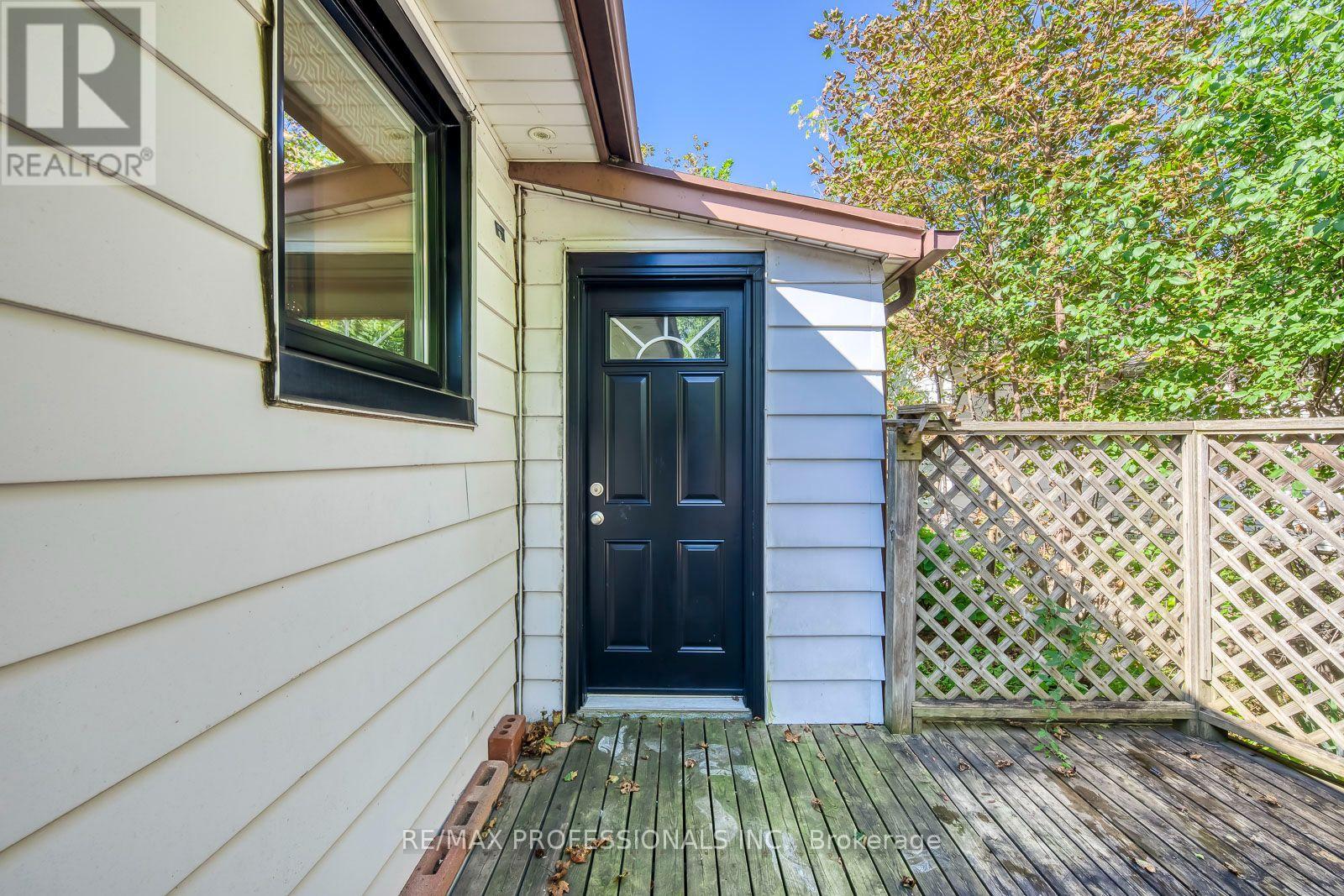 37 MCLAUGHLIN ROAD N - Image 38