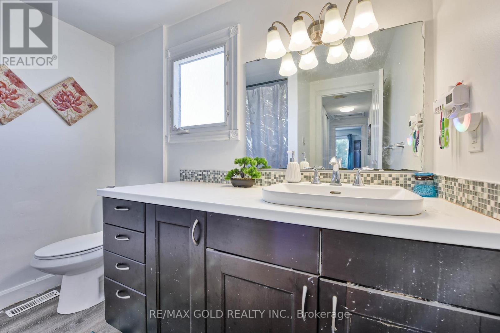 54 NOTTAWASAGA CRESCENT - Image 29