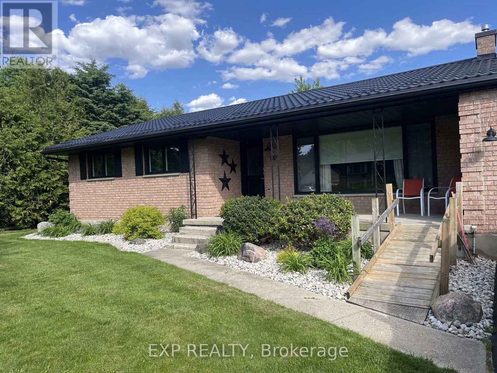 120 HURON AVENUE, Middlesex Centre (Komoka) — photo 4