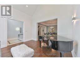 Family room - 3 Cowley Avenue, Toronto, ON M9B2C9 Photo 7