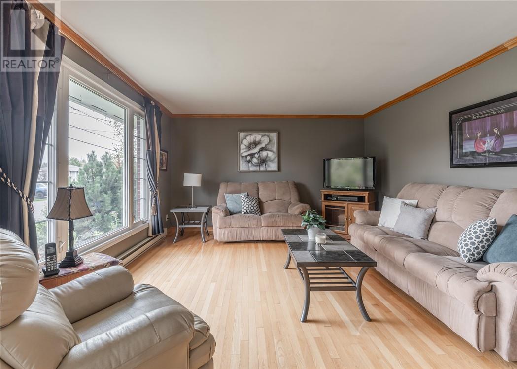 4511 Frost Street, Hanmer — photo 4