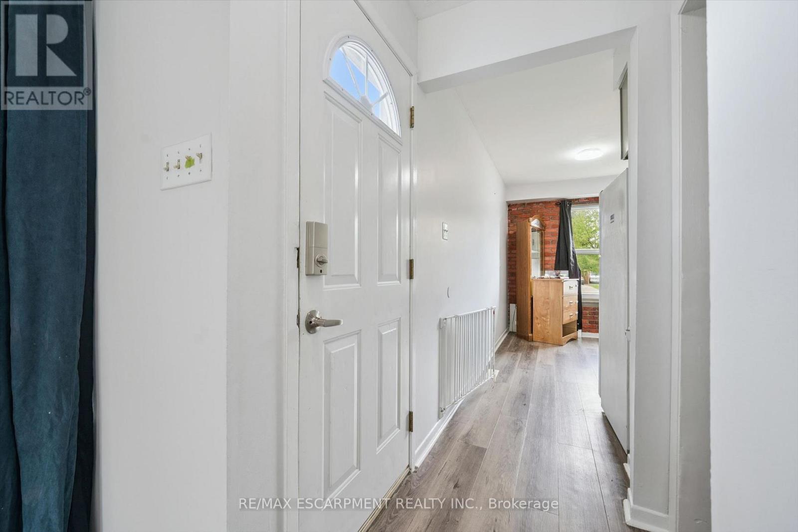 66 BANBURY ROAD, Brantford — photo 4