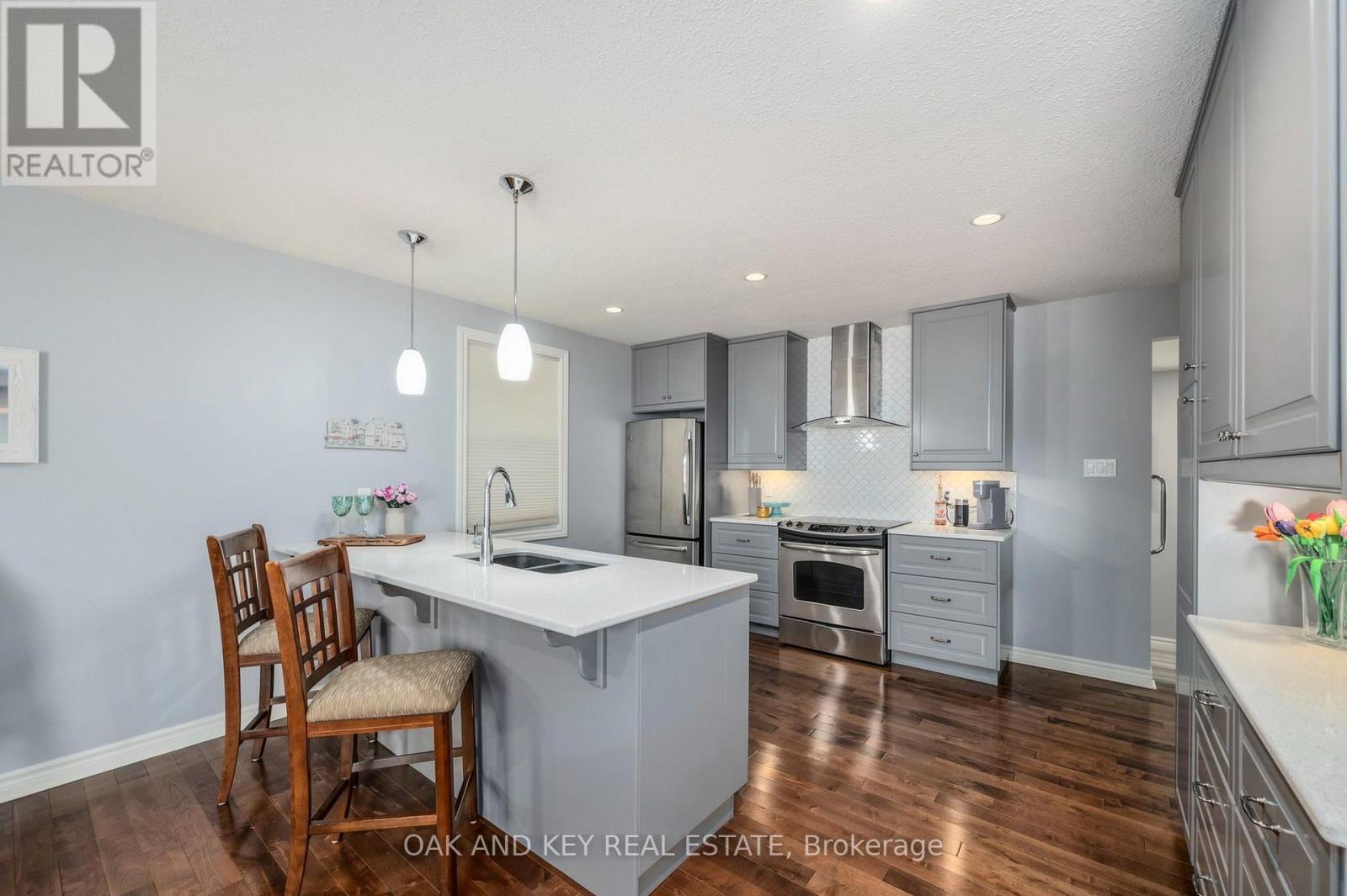 102 CRESCENT AVENUE, Central Elgin (Lynhurst) — photo 7
