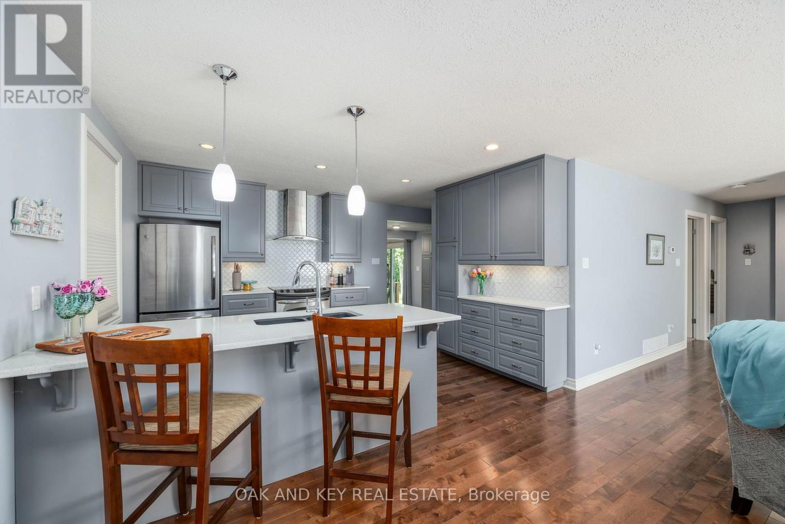 102 CRESCENT AVENUE, Central Elgin (Lynhurst) — photo 8