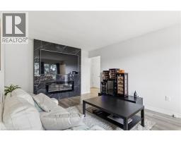 Eat in kitchen - 27 Blenheim Drive, Stoney Creek, ON L8E1W1 Photo 12
