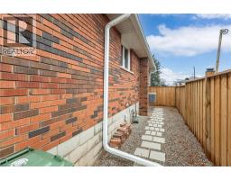 27 Blenheim Drive, Stoney Creek, ON L8E1W1 Photo 39