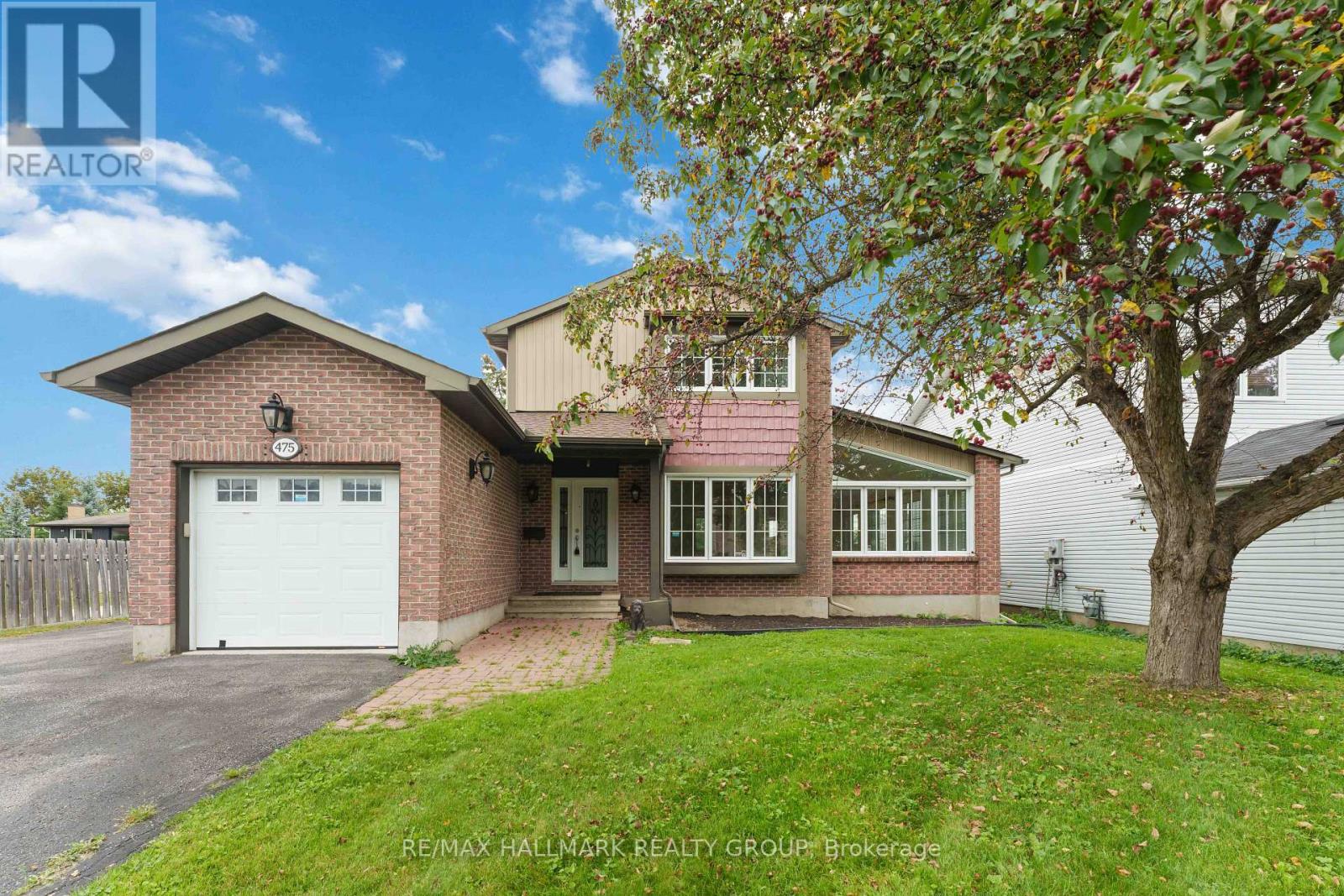 475 DUVERNAY DRIVE - 1