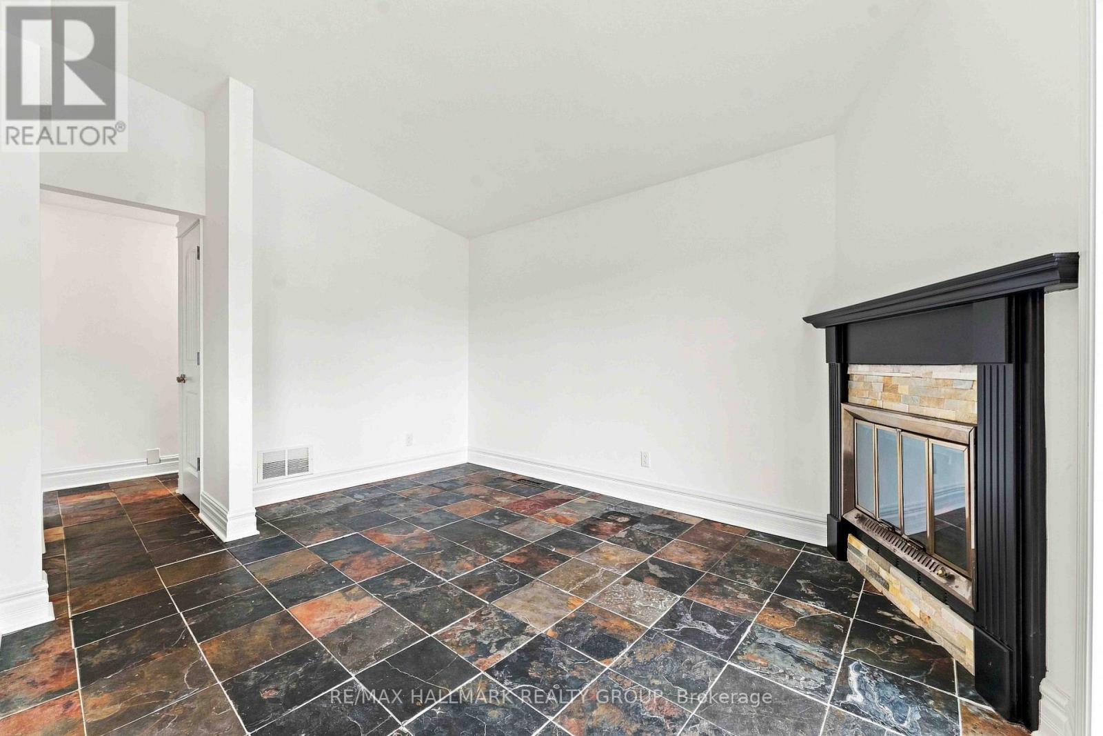 475 DUVERNAY DRIVE - 12