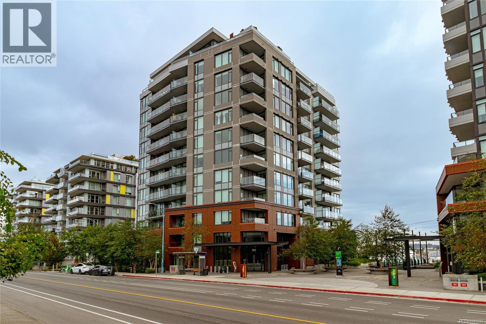 #402 369 Tyee Rd - 1
