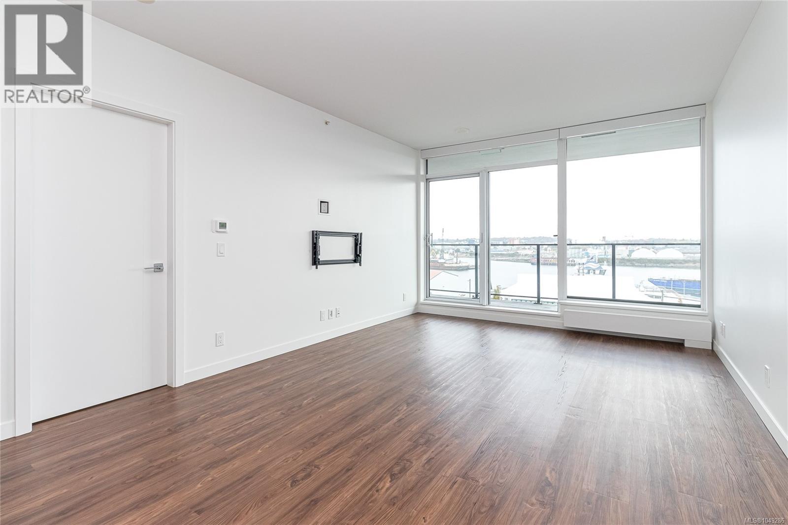#402 369 Tyee Rd - 6