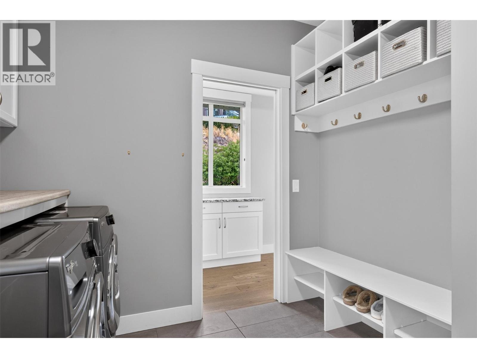 195 Lost Creek Court, Kelowna