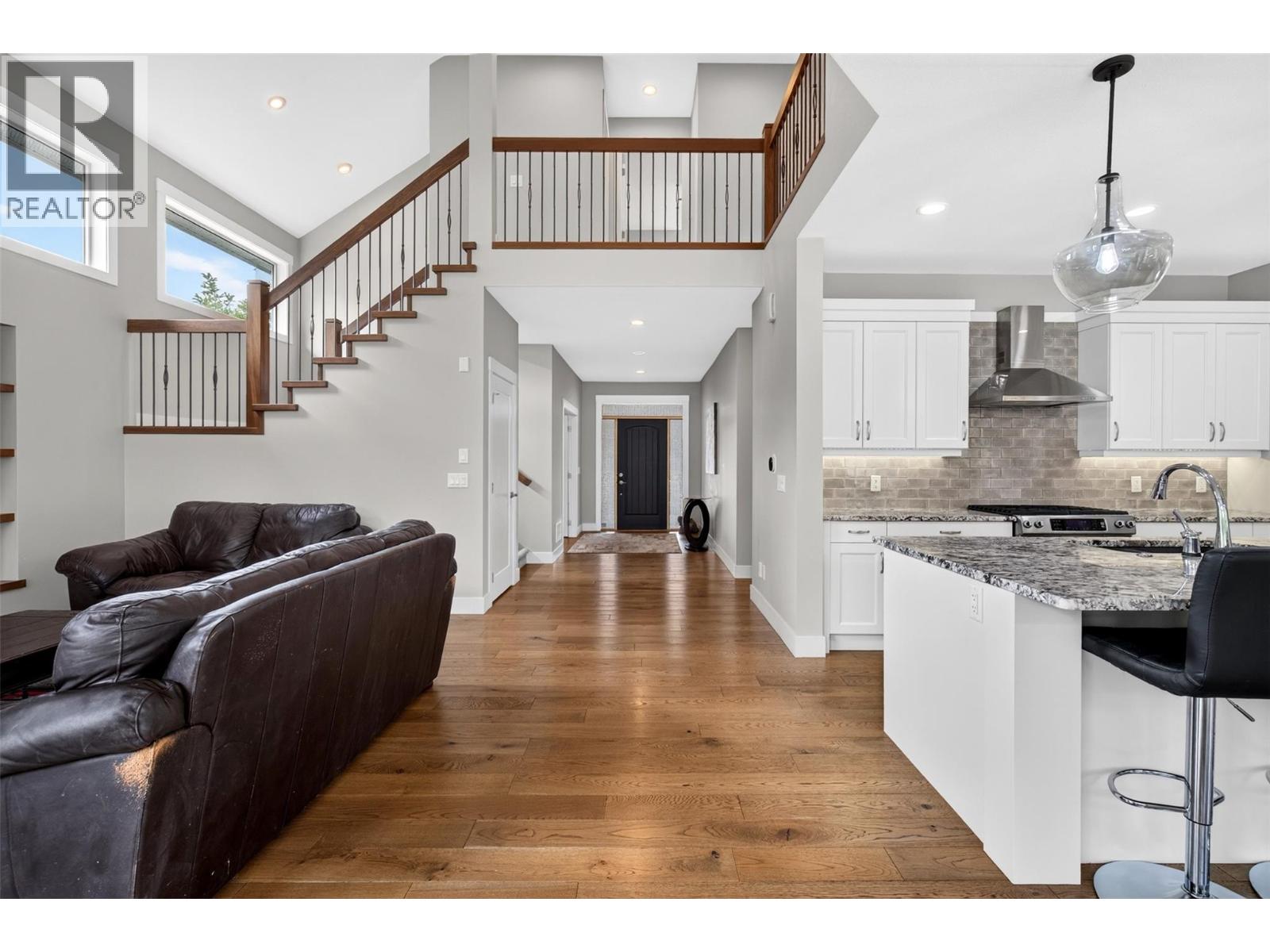 195 Lost Creek Court, Kelowna
