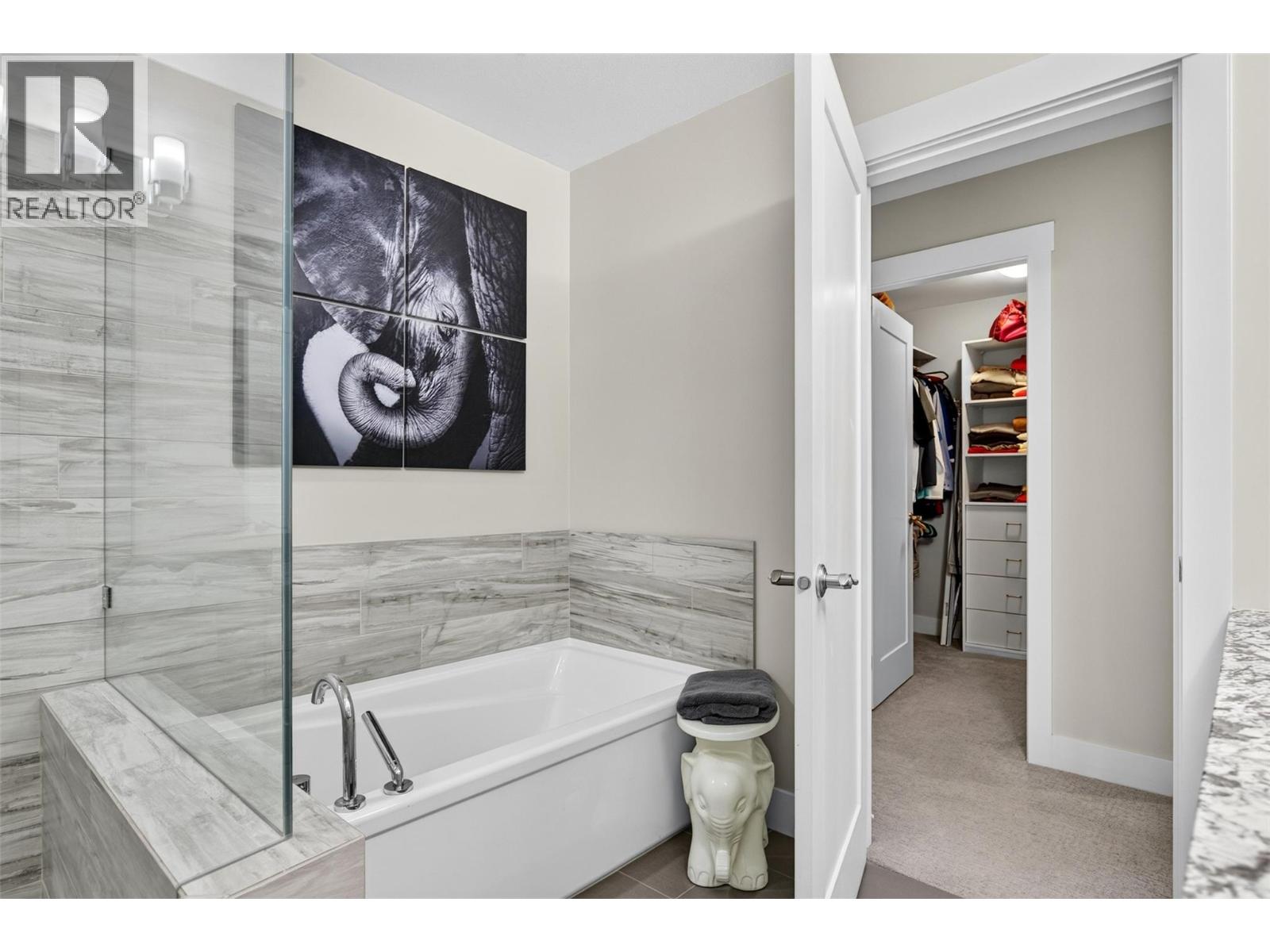 195 Lost Creek Court, Kelowna