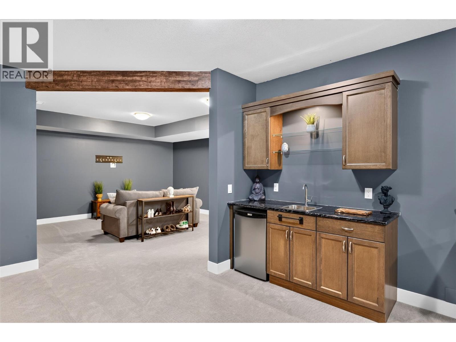195 Lost Creek Court, Kelowna