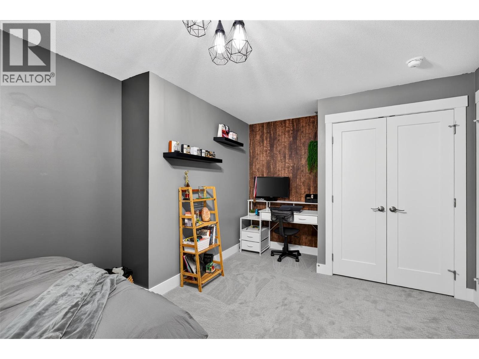 195 Lost Creek Court, Kelowna