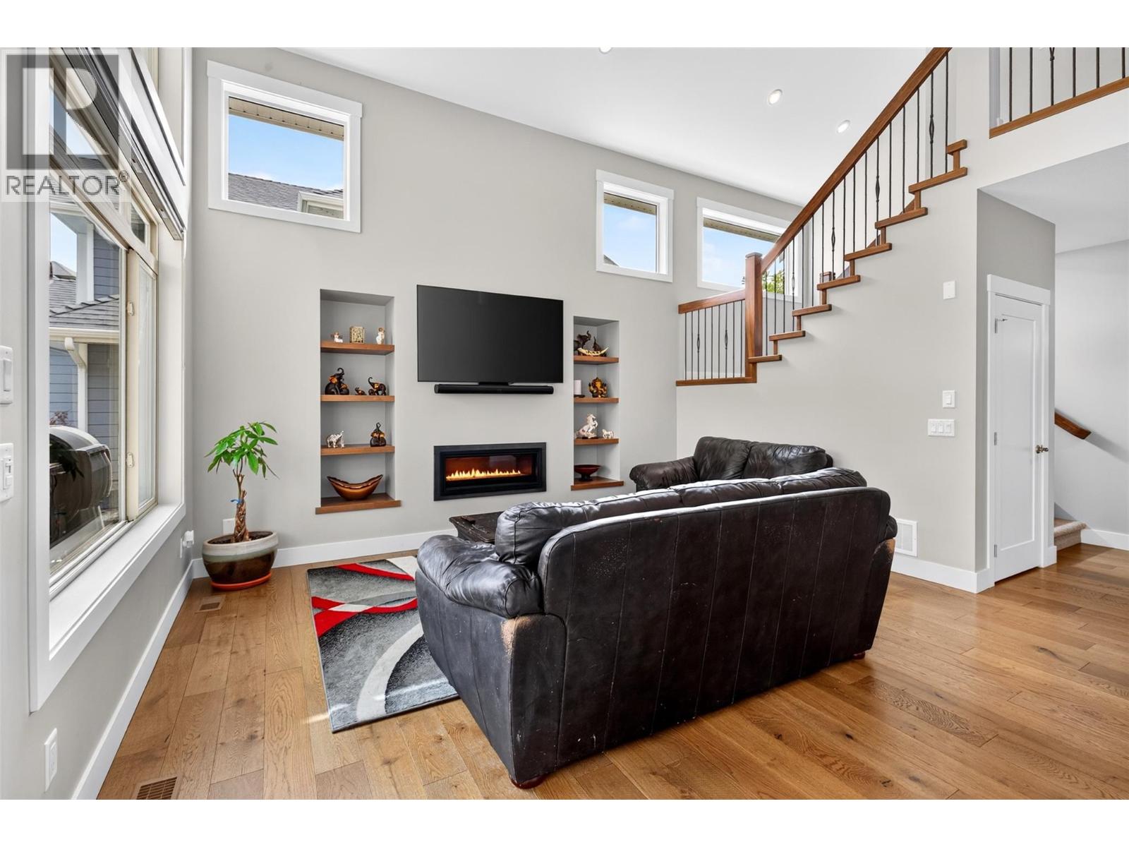195 Lost Creek Court, Kelowna