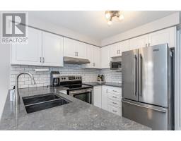 Kitchen - 116 Doyle Drive, Guelph, ON N1G5B4 Photo 10