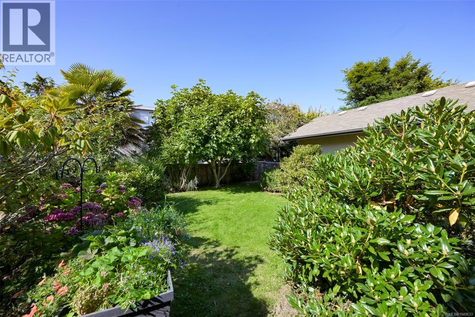 1520 Dallas Rd - Image 33