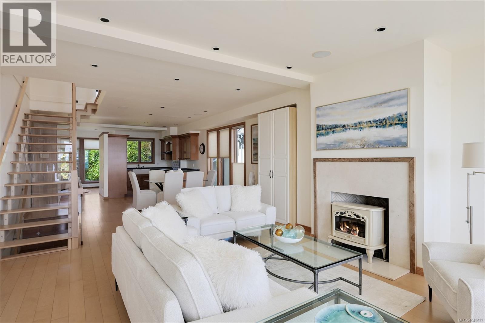 1520 Dallas Rd - Image 13