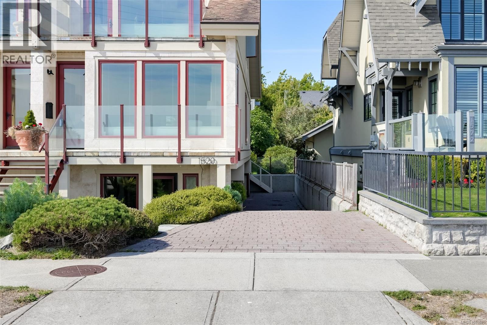 1520 Dallas Rd - 76