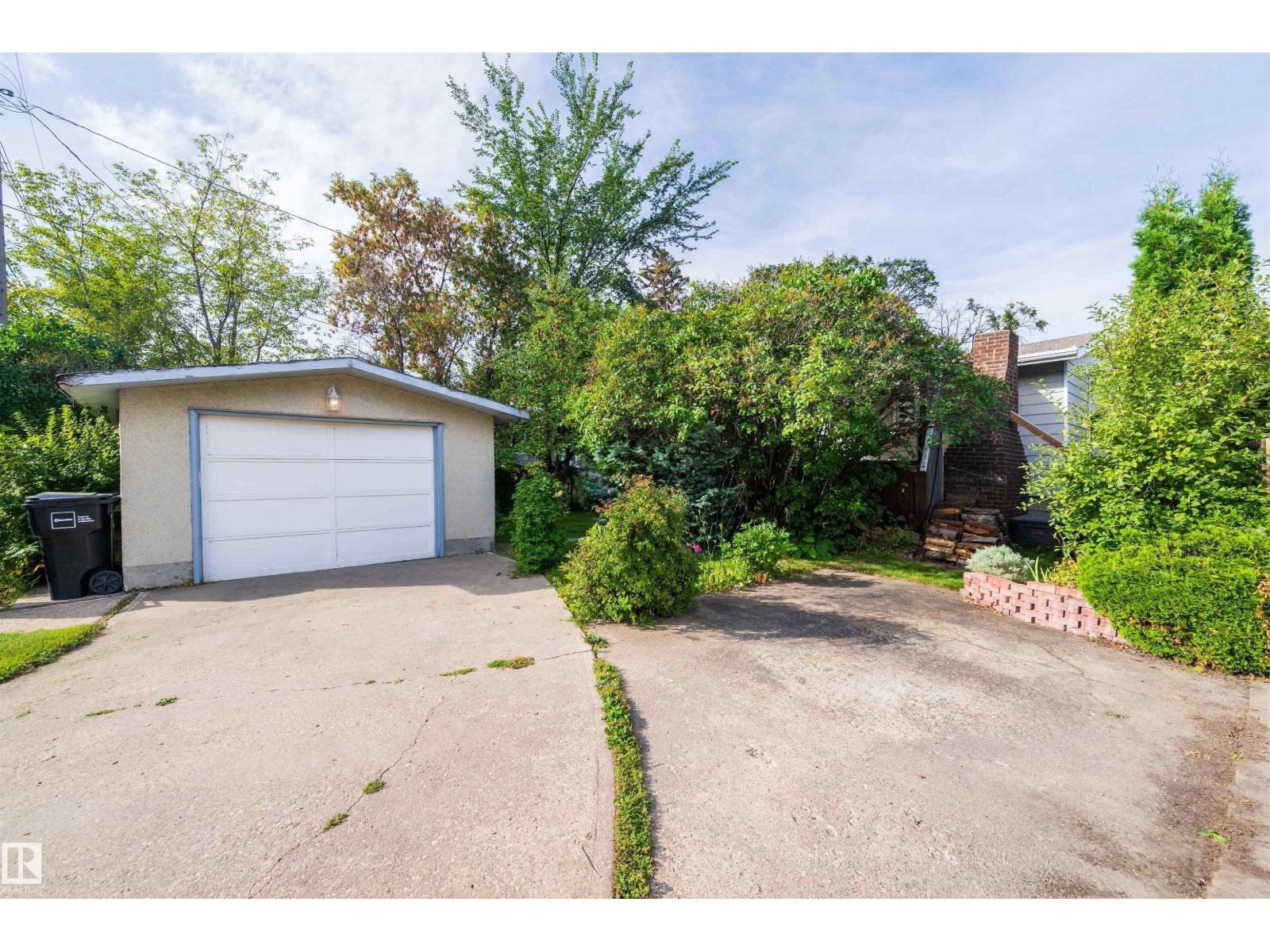 10207 71 St NW, Terrace Heights (Edmonton) — photo 27 of 30