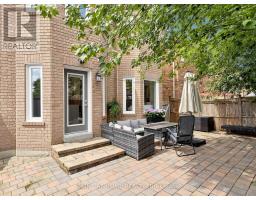 161 Austin Paul Drive N, Newmarket, ON L3X2K6 Photo 34