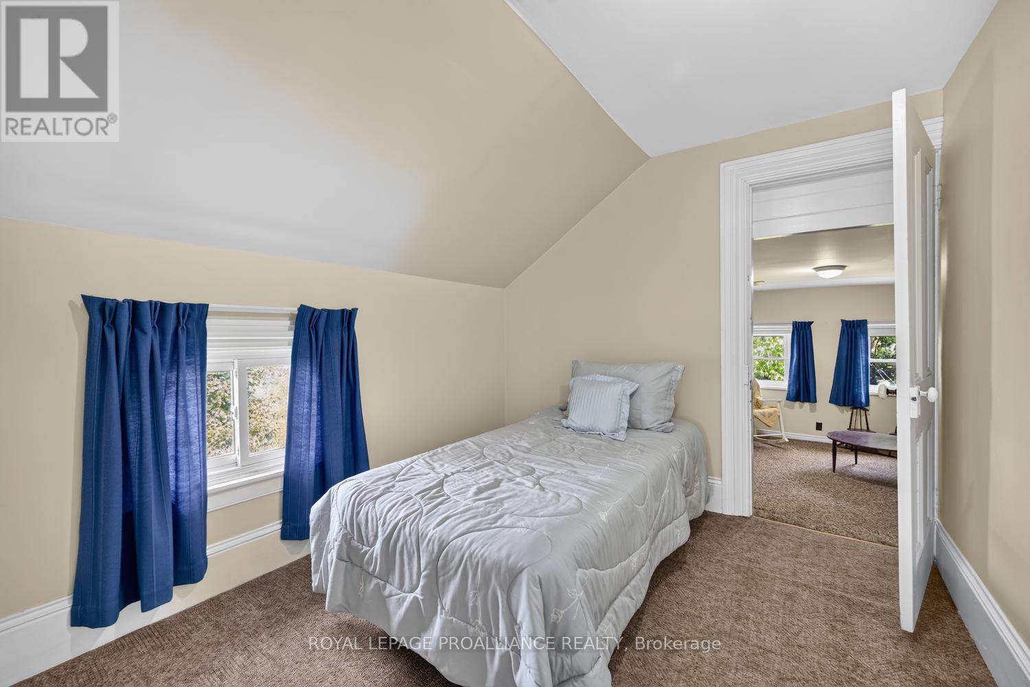 529 DIBBLE STREET W - Image 21