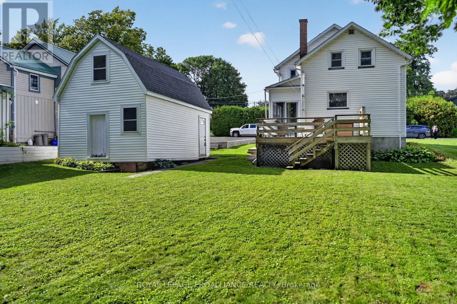 529 DIBBLE STREET W - Image 27