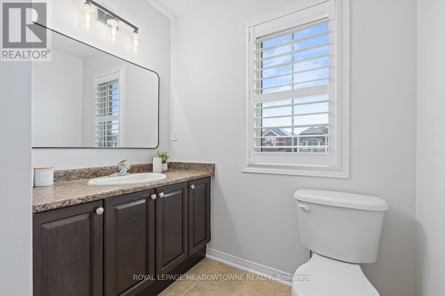19 GOLDHAM WAY - 29