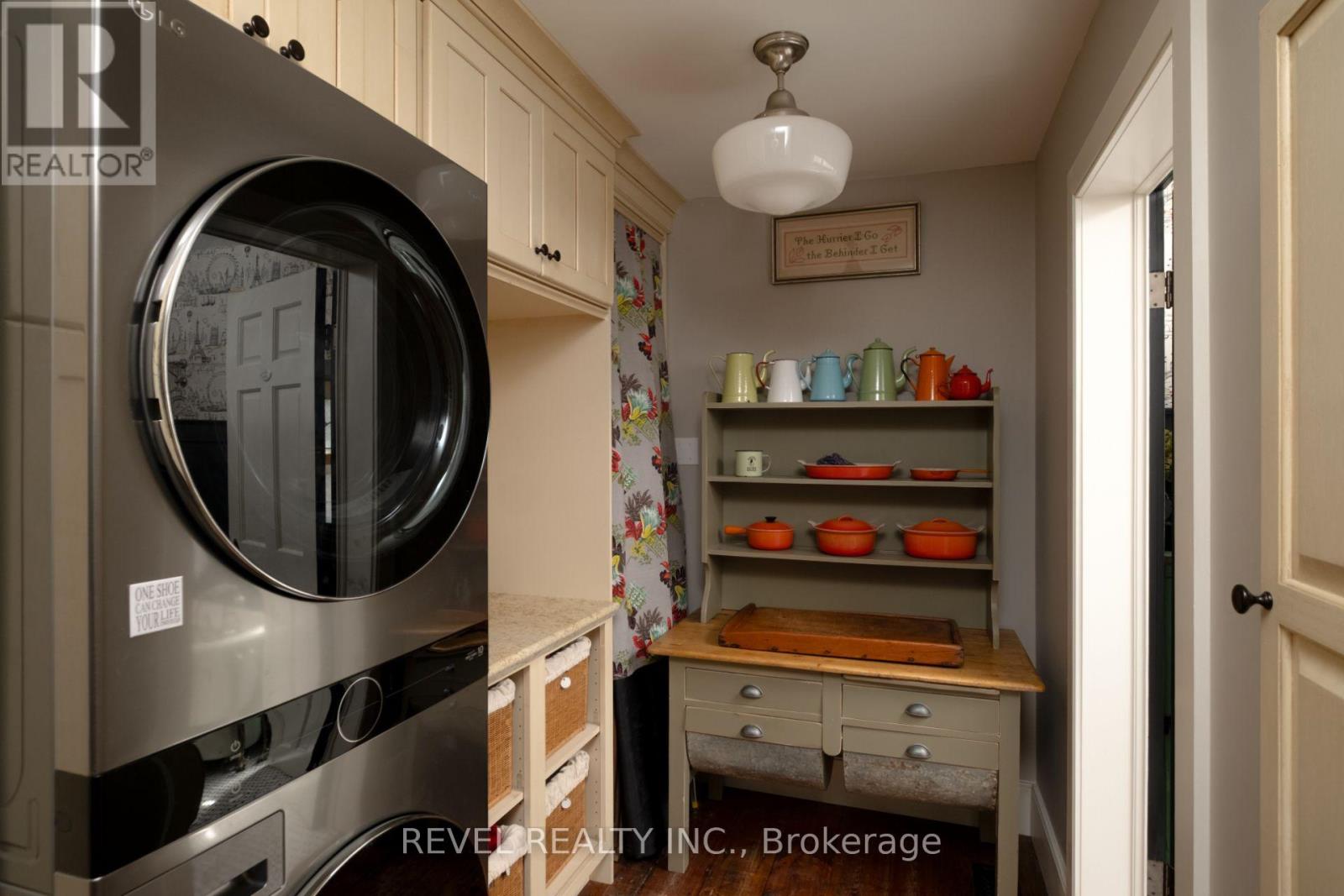 532 MAIN STREET - Image 21