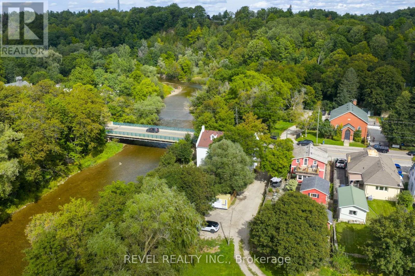 532 MAIN STREET - Image 44