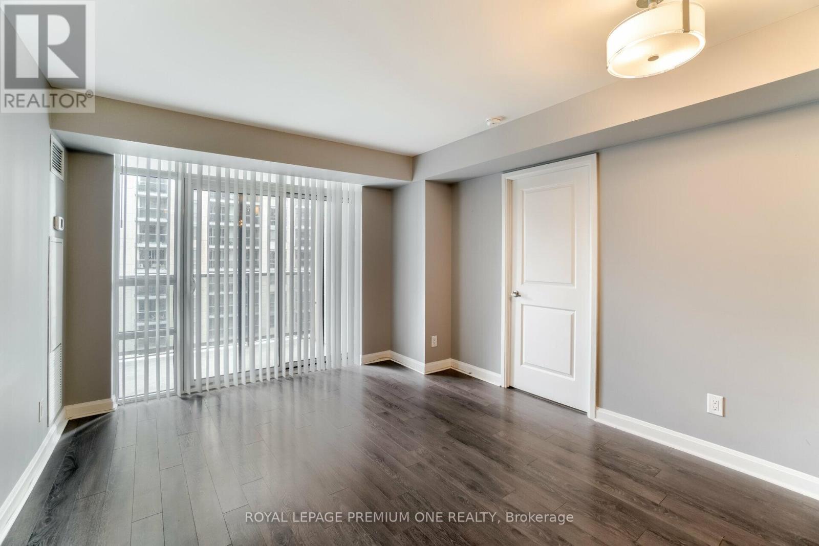 911 - 1 MICHAEL POWER PLACE, Toronto (Islington-City Centre West) — photo 8