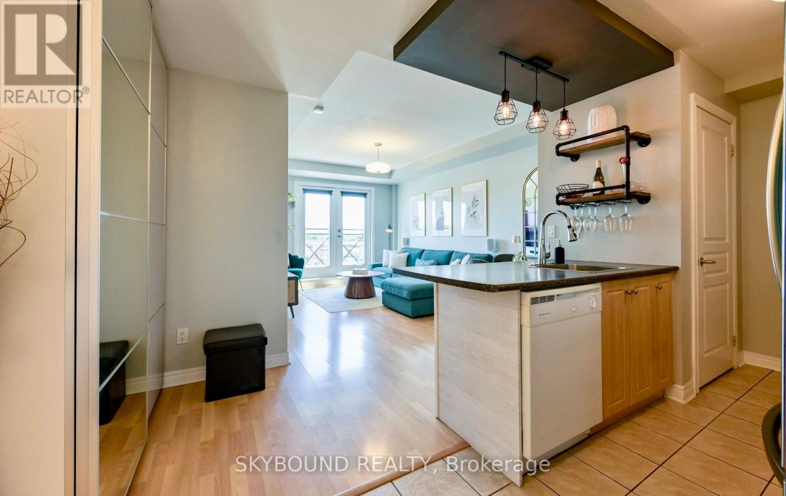 #516 1415 LAWRENCE AVENUE W - 6