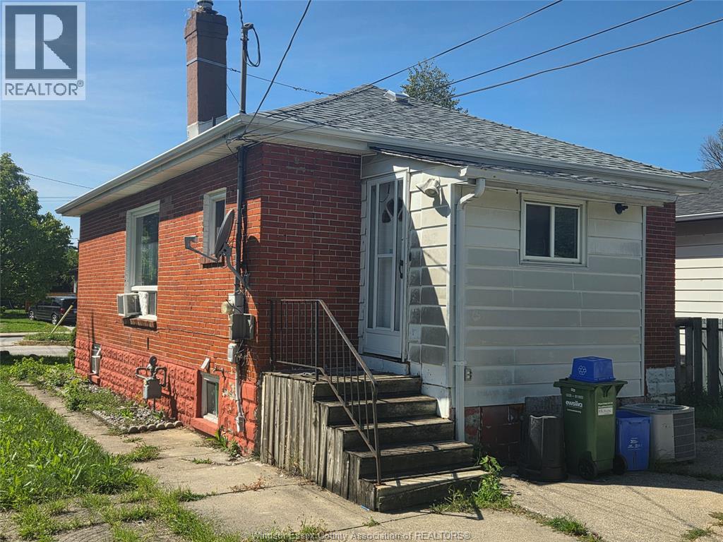 1396 Janette AVENUE, Windsor — photo 4