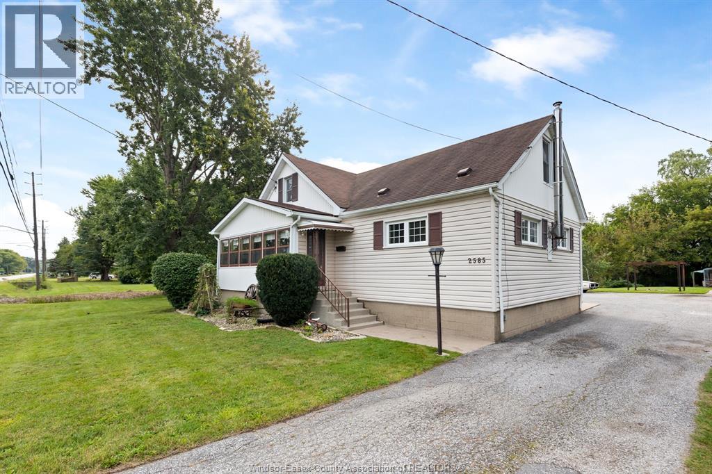 2585 Bouffard ROAD - 1