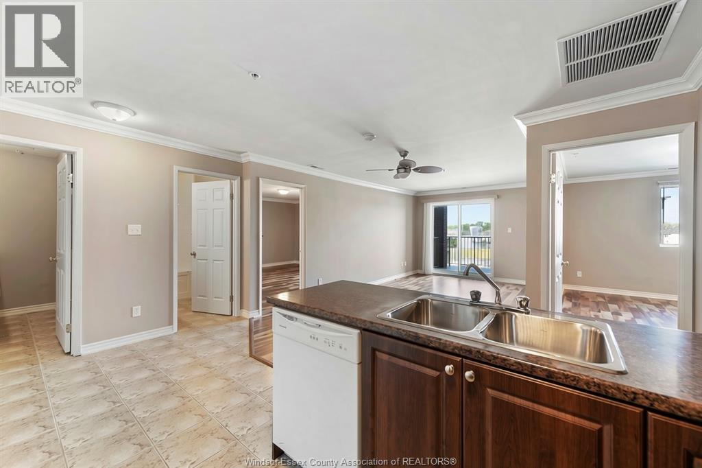 2650 Sandwich West PARKWAY Unit# 301, LaSalle — photo 4