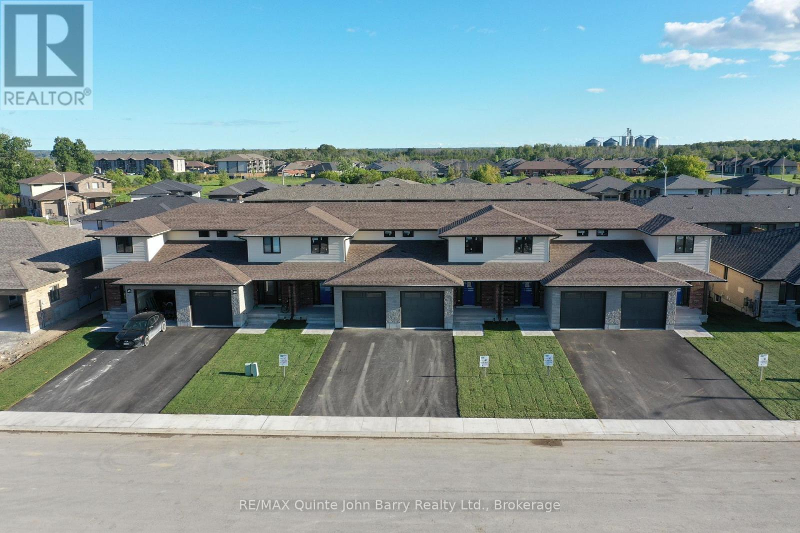 #LOT 49 49 PARKLAND CIRCLE - 2