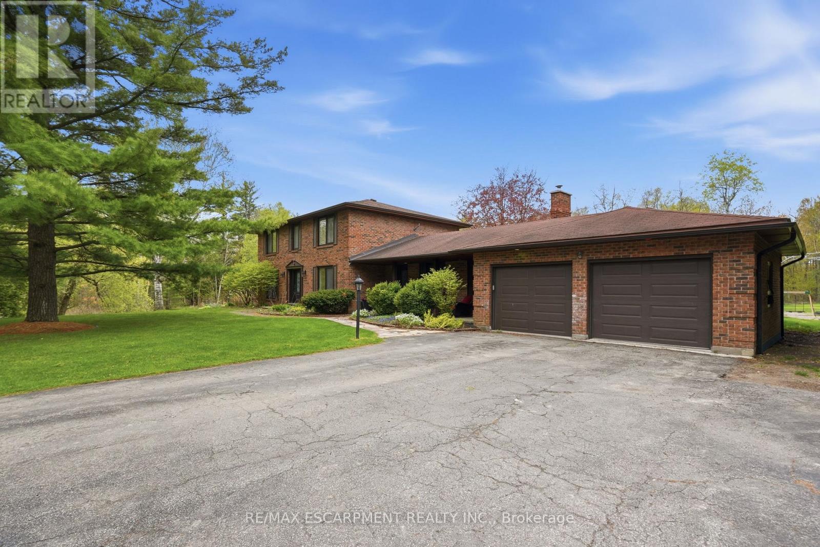 3918 MADDAUGH ROAD, Puslinch (Crieff/Aikensville/Killean) — photo 2
